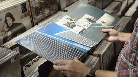 Is Owning Vinyl Better Than Music Streaming?